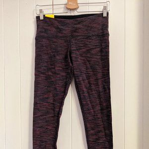 Mid rise capri leggings